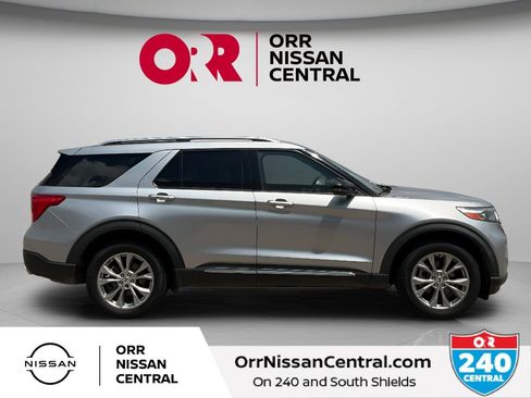 Used 2021 Ford Explorer Limited w/ Equipment Group 301A AWD/4WD image 4