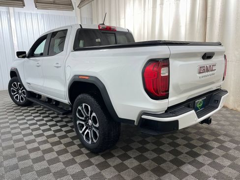 Used 2024 GMC Canyon AT4 w/ AT4 Premium Package AWD/4WD image 5
