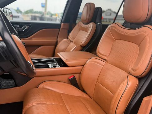 Used 2021 Lincoln Aviator Black Label w/ Dynamic Handling Package AWD/4WD image 11