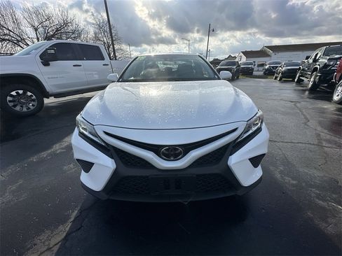 Used 2018 Toyota Camry SE image 26