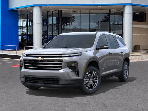 New 2026 Chevrolet Traverse LT image 6