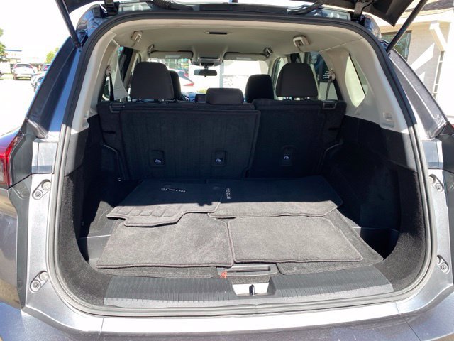Used 2024 Nissan Rogue S FWD image 22