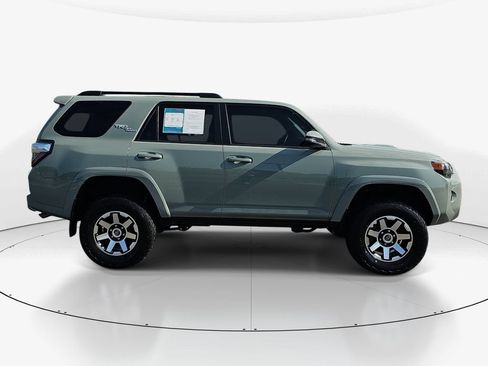Used 2023 Toyota 4Runner TRD Off-Road Premium w/ Moonroof Package AWD/4WD image 5