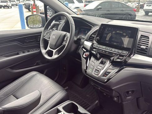 Certified 2024 Honda Odyssey Touring image 42