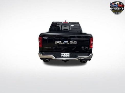 Used 2025 RAM 1500 Big Horn AWD/4WD image 4