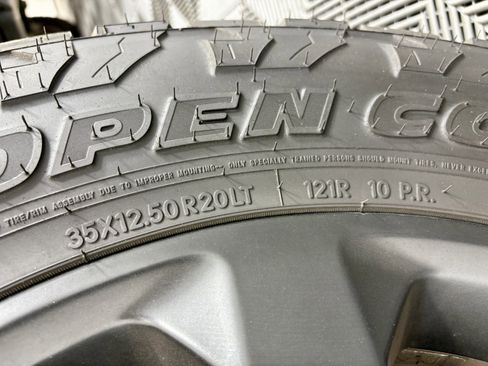 Used 2021 GMC Yukon SLT image 34