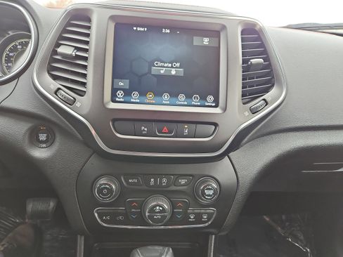 Used 2021 Jeep Cherokee Trailhawk image 27