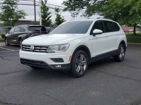 Used 2021 Volkswagen Tiguan SEL AWD/4WD image 2
