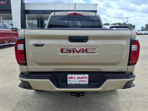 Used 2024 GMC Canyon AT4 w/ Canyon Safety Plus Package AWD/4WD image 6