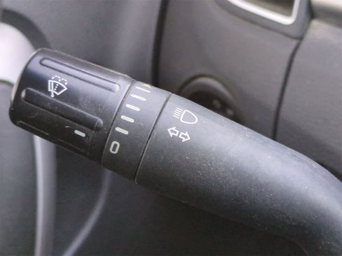 Used 2018 Ford Taurus SEL w/ Equipment Group 201A image 26