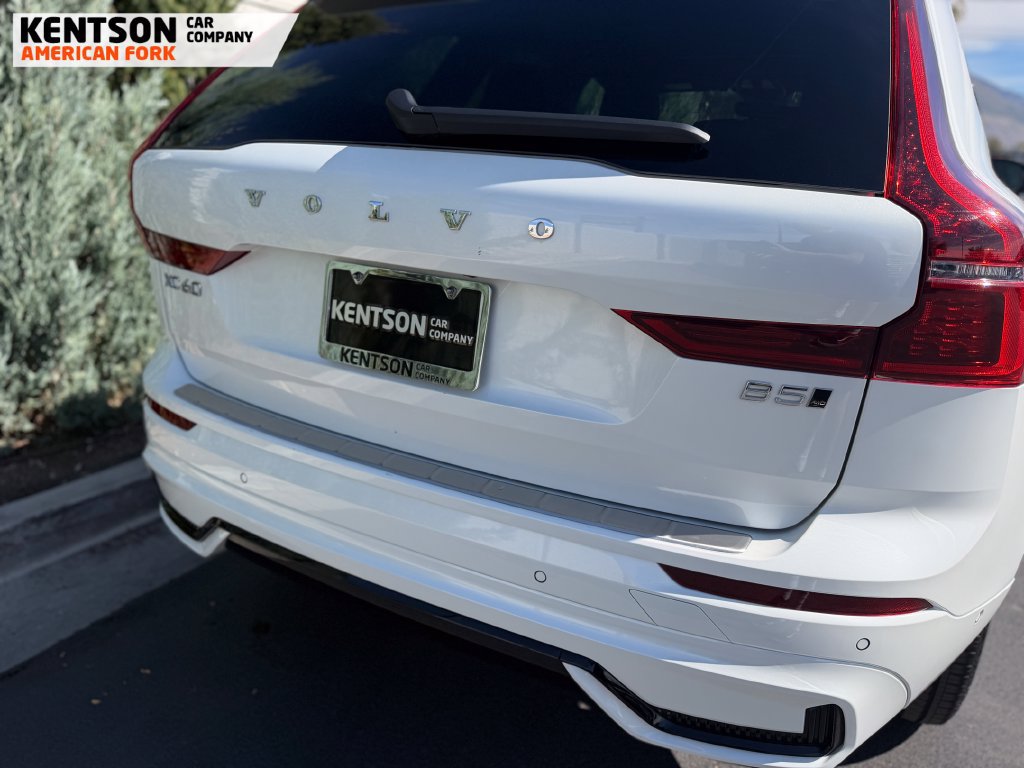 Used 2026 Volvo XC60 B5 Plus AWD/4WD image 36