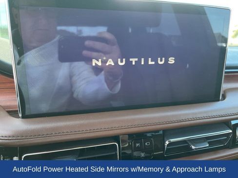 Used 2023 Lincoln Nautilus Reserve w/ Equipment Group 201A image 16