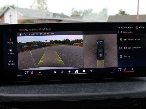 New 2025 BMW 330i xDrive Sedan w/ M Sport Package image 20