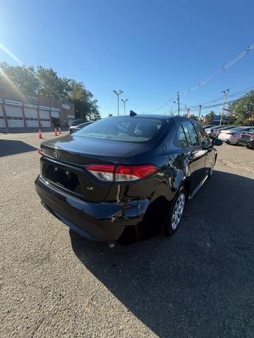 Used 2022 Toyota Corolla LE FWD image 5
