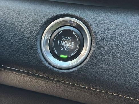 Used 2021 Cadillac Escalade Sport AWD/4WD image 34