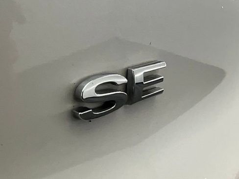 Used 2022 Ford EcoSport SE w/ SE Convenience Package image 18