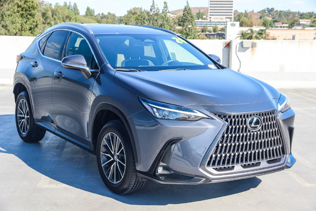 Certified 2024 Lexus NX 250 FWD w/ Cold Area Package image 3