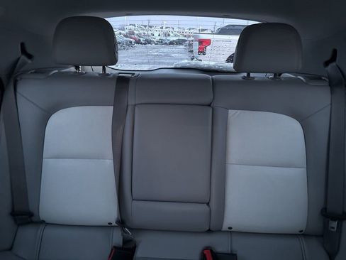 Used 2020 Chevrolet Bolt Premier w/ Infotainment Package image 34