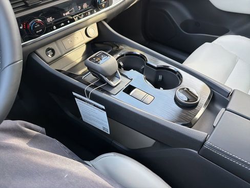 New 2026 Nissan Rogue SV AWD/4WD image 16