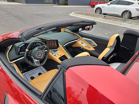 Used 2023 Chevrolet Corvette Stingray Preferred Conv w/ Z51 Performance Package RWD image 34