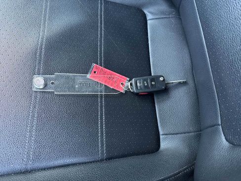 Used 2018 Volkswagen Passat 2.0T R-Line image 31