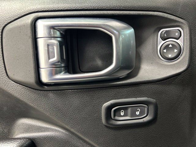 Used 2024 Jeep Wrangler Unlimited AWD/4WD image 21
