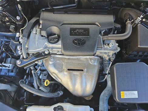 Used 2016 Toyota Camry SE image 28