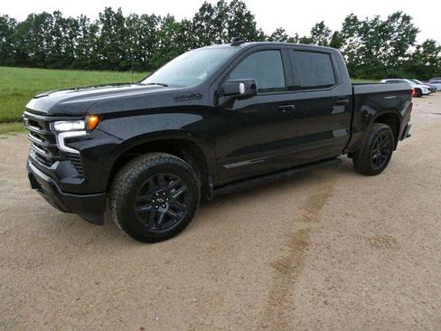 New 2026 Chevrolet Silverado 1500 High Country w/ Midnight Edition AWD/4WD image 15