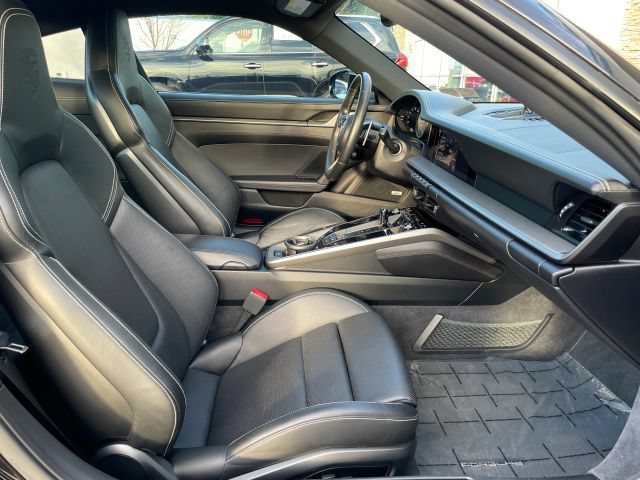 Used 2020 Porsche 911 Carrera 4S w/ Sport Package AWD/4WD image 33