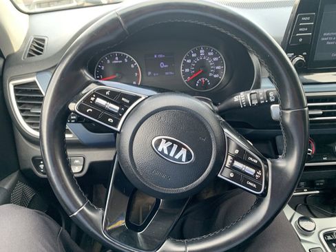 Used 2021 Kia Seltos S AWD/4WD image 13