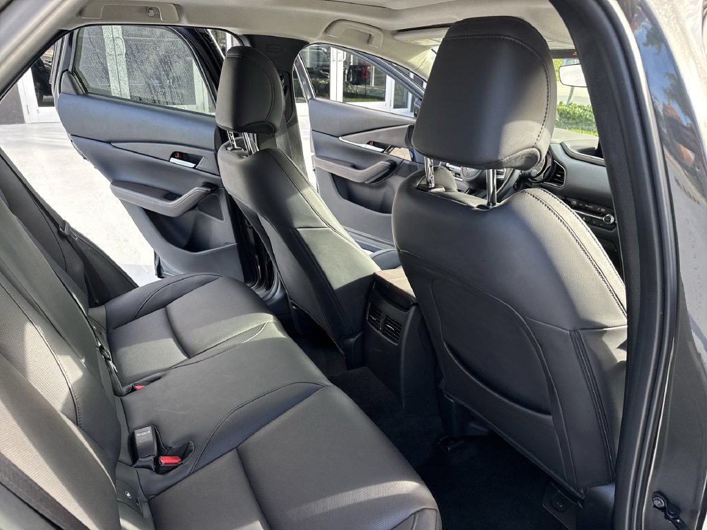 Used 2023 MAZDA CX-30 AWD 2.5 S w/ Premium Package image 33