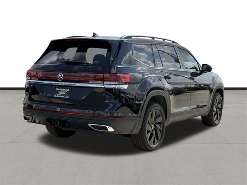 New 2026 Volkswagen Atlas SE image 5