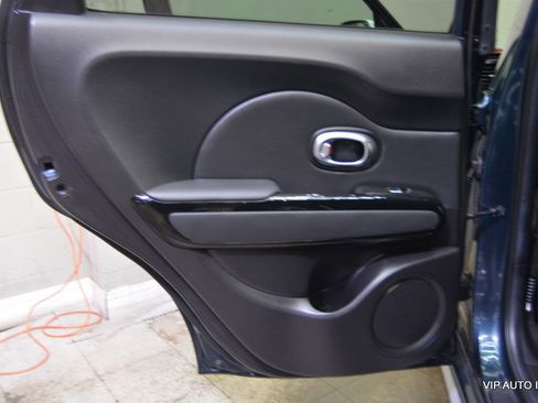 Used 2018 Kia Soul + FWD image 9