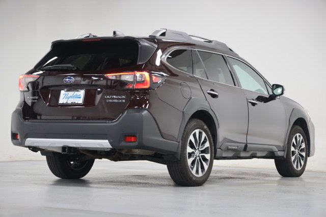 Used 2024 Subaru Outback Touring XT AWD/4WD image 13