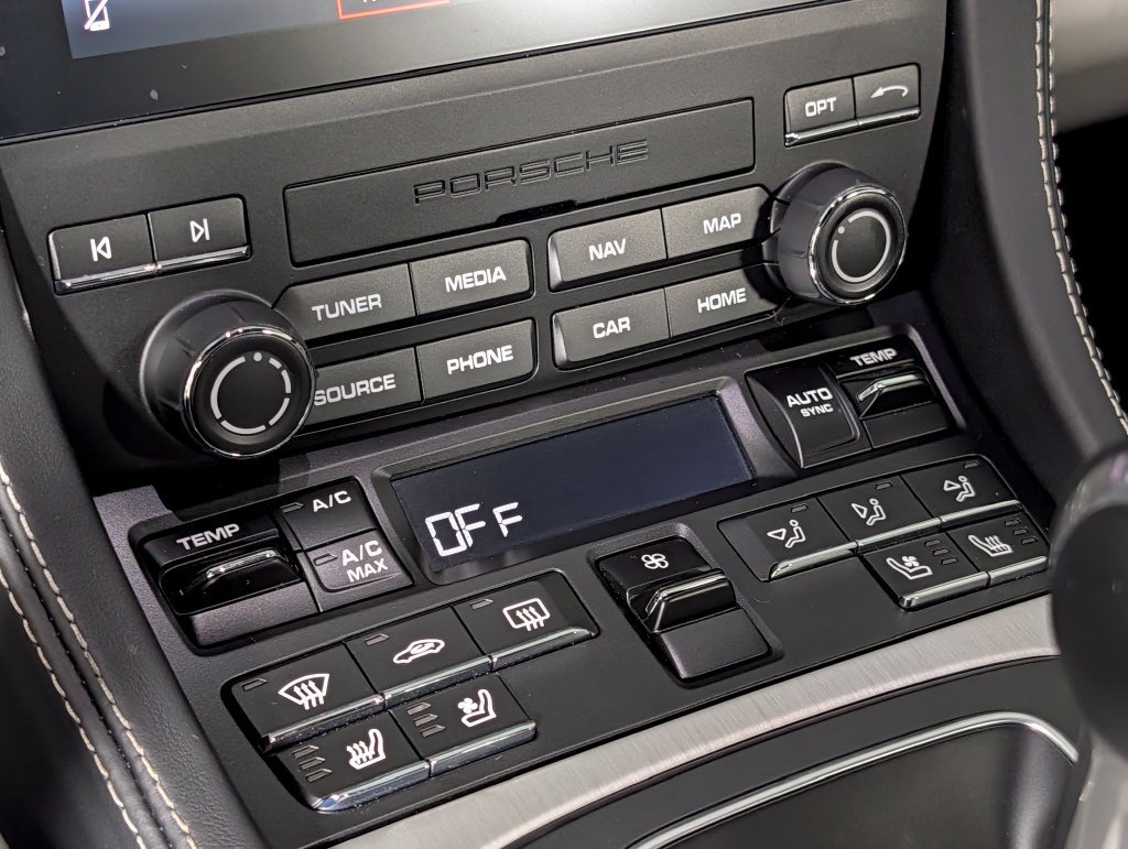 Certified 2025 Porsche 718 Cayman GTS RWD image 27