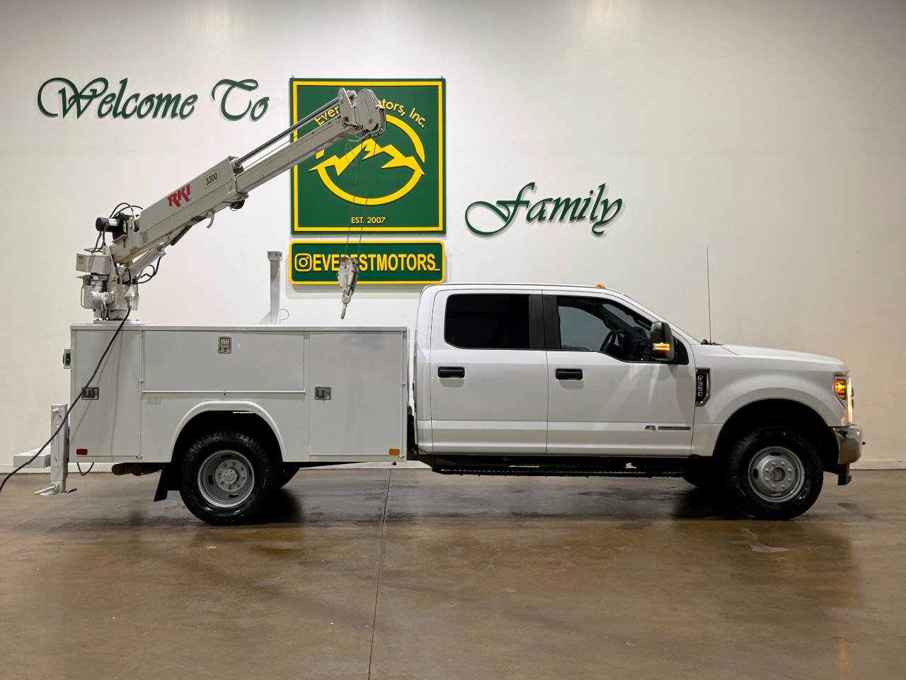 Used 2018 Ford F350 XL w/ Power Equipment Group AWD/4WD image 10
