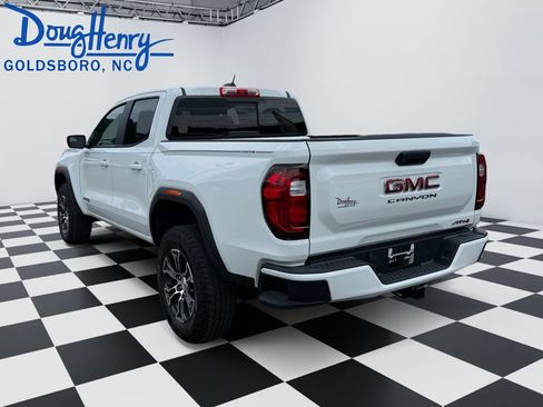 Used 2024 GMC Canyon AT4 AWD/4WD image 3