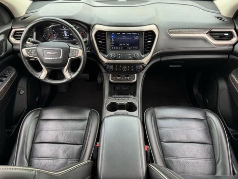 Used 2023 GMC Acadia Denali FWD image 11