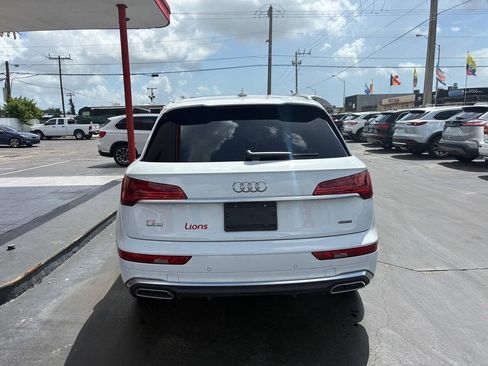 Used 2022 Audi Q5 2.0T Premium w/ Convenience Package AWD/4WD image 5