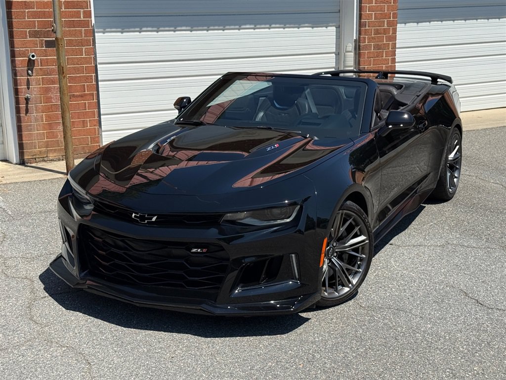 Used 2023 Chevrolet Camaro ZL1 RWD image 13