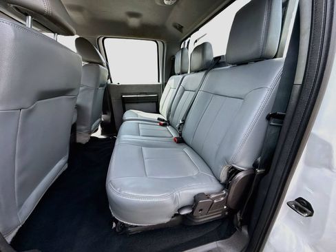 Used 2016 Ford F550 4x4 Crew Cab Super Duty image 18