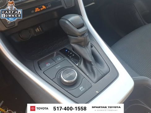Used 2025 Toyota RAV4 LE AWD/4WD image 22