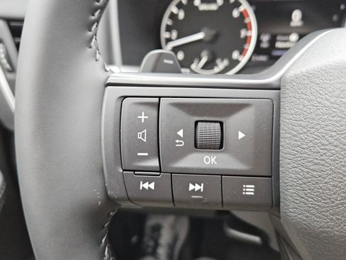 New 2026 Nissan Rogue SV FWD image 12