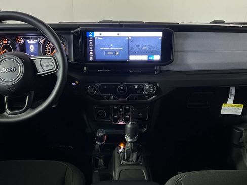 Used 2026 Jeep Wrangler Sport AWD/4WD image 22