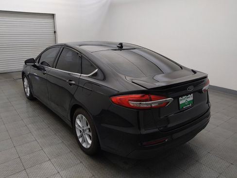 Used 2020 Ford Fusion SE FWD image 5