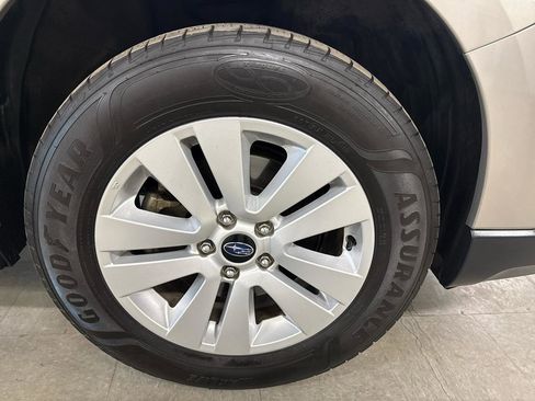 Used 2017 Subaru Outback 2.5i Premium AWD/4WD image 62
