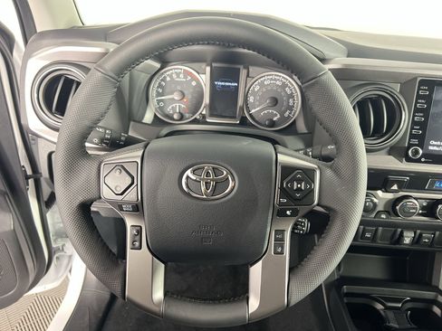 Used 2023 Toyota Tacoma SR5 w/ Technology Package image 19
