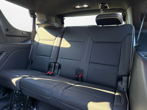New 2026 GMC Yukon Elevation image 13