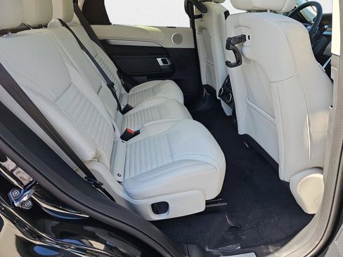 New 2025 Land Rover Discovery Dynamic SE AWD/4WD image 11