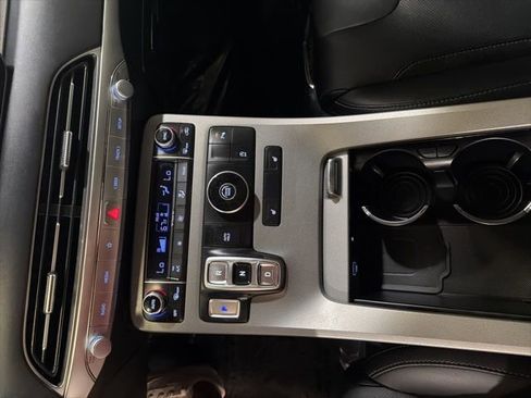 Used 2021 Hyundai Palisade SEL w/ Convenience Package image 18